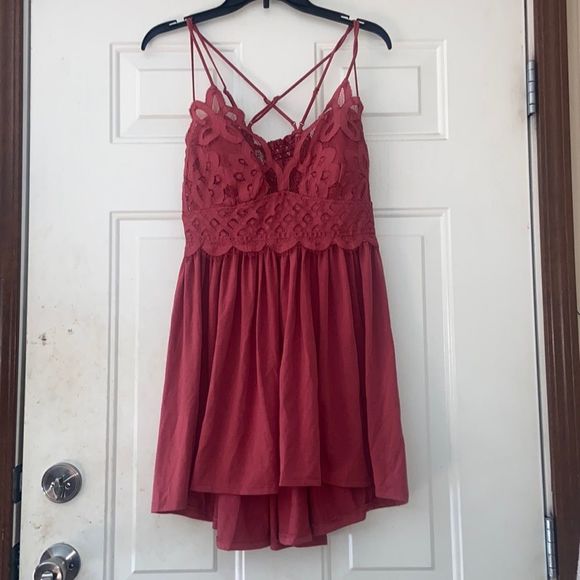 Zenana Outfitters Tops Zenana Womans Plus Size Crochet Lace Rose